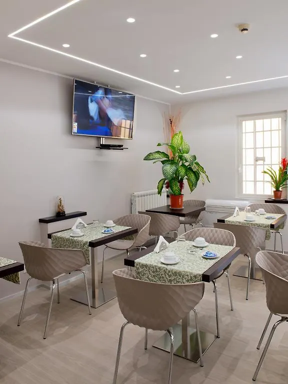 Albergo Marechiaro Roma 2*,