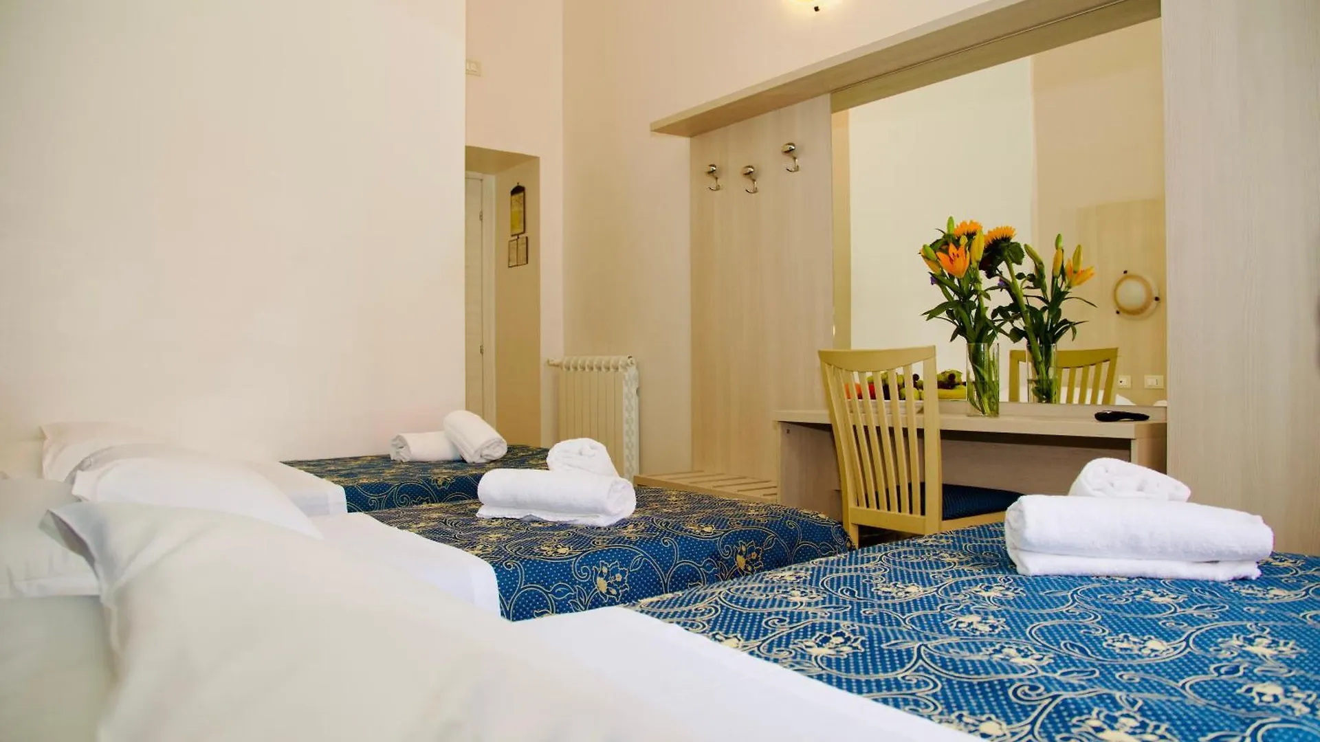 Albergo Marechiaro Roma 2*,