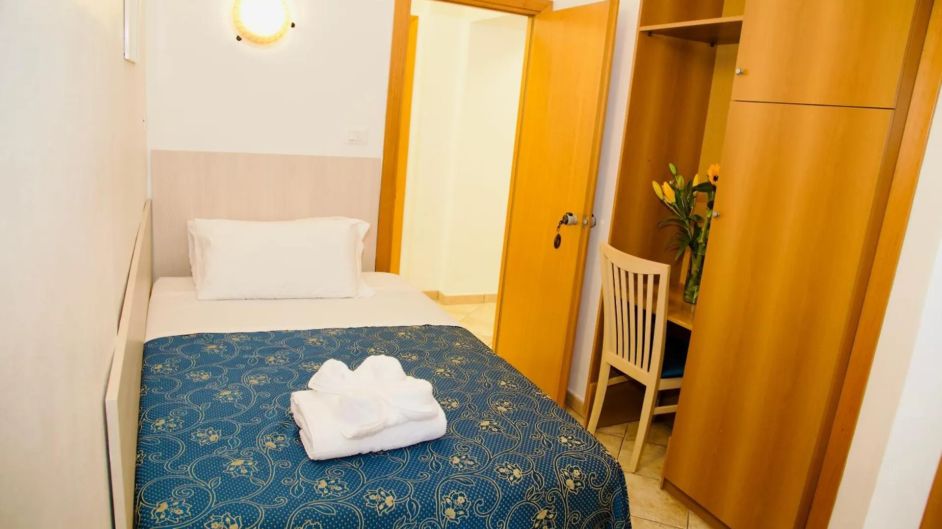 Albergo Marechiaro Roma 2*,