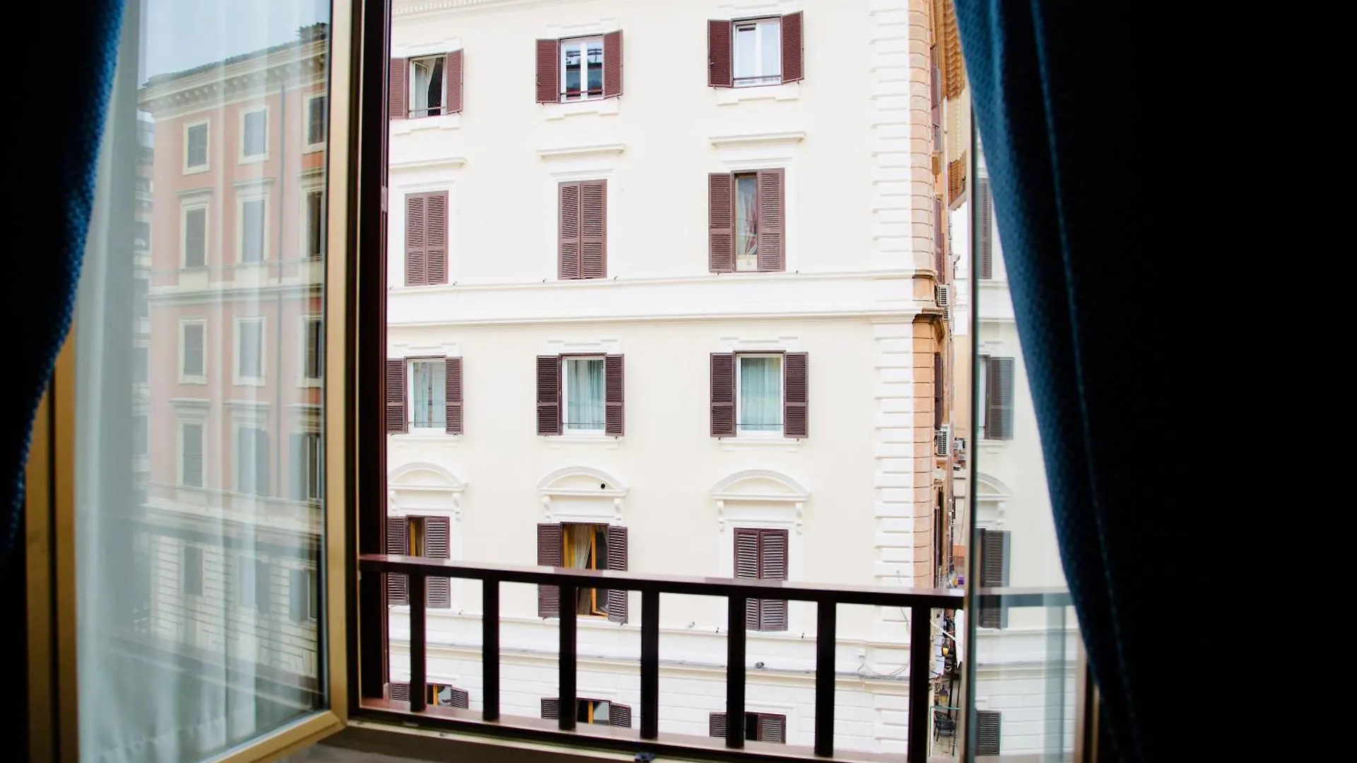 ** Hotel Albergo Marechiaro Rome Italy